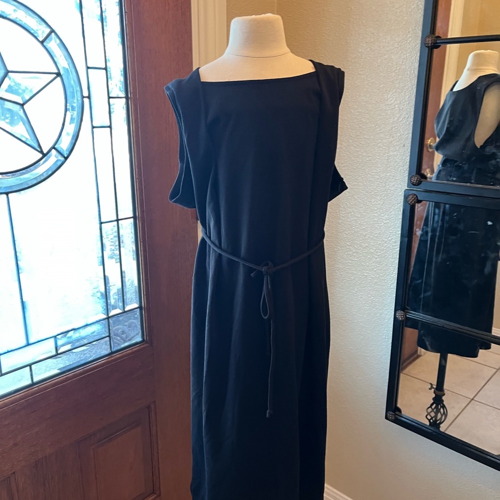 Motherhood maternity dress size small